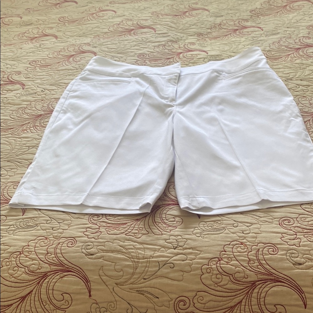 PGA Tour White Bermuda Shorts Lightweight Elastic Waist